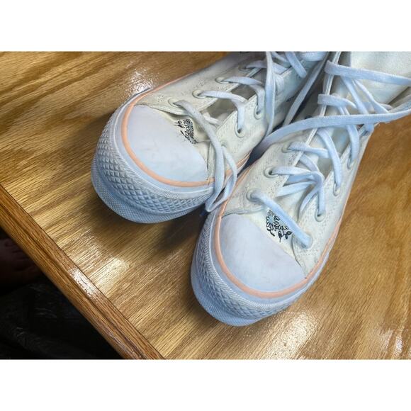 Converse Chuck Taylor All Star Athletic Shoes Women's 8 White Hi Top Sneaker S20 - Picture 3 of 8